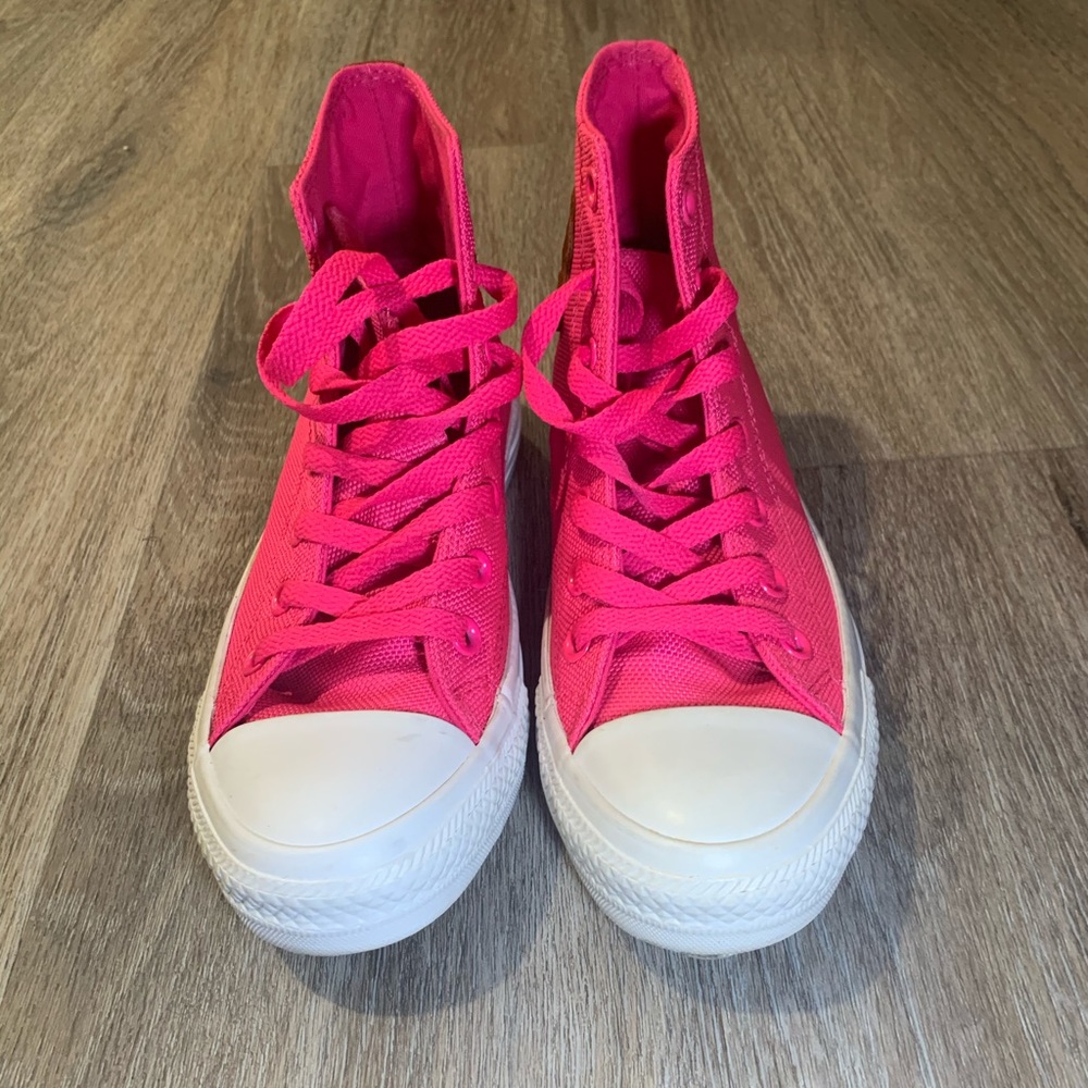 Converse HighTop Hot Pink Canvas Sneakers Size 7